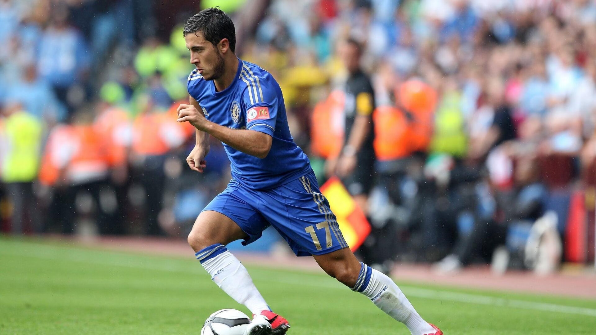 谁将在欧洲足球比赛的大擂台上夺得最终的荣耀？，在欧洲踢过球的中国球员